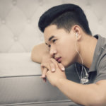 Jóvenes en riesgos de perdida auditiva
