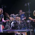Estas leyendas del rock regalan tapones de oídos en sus conciertos
