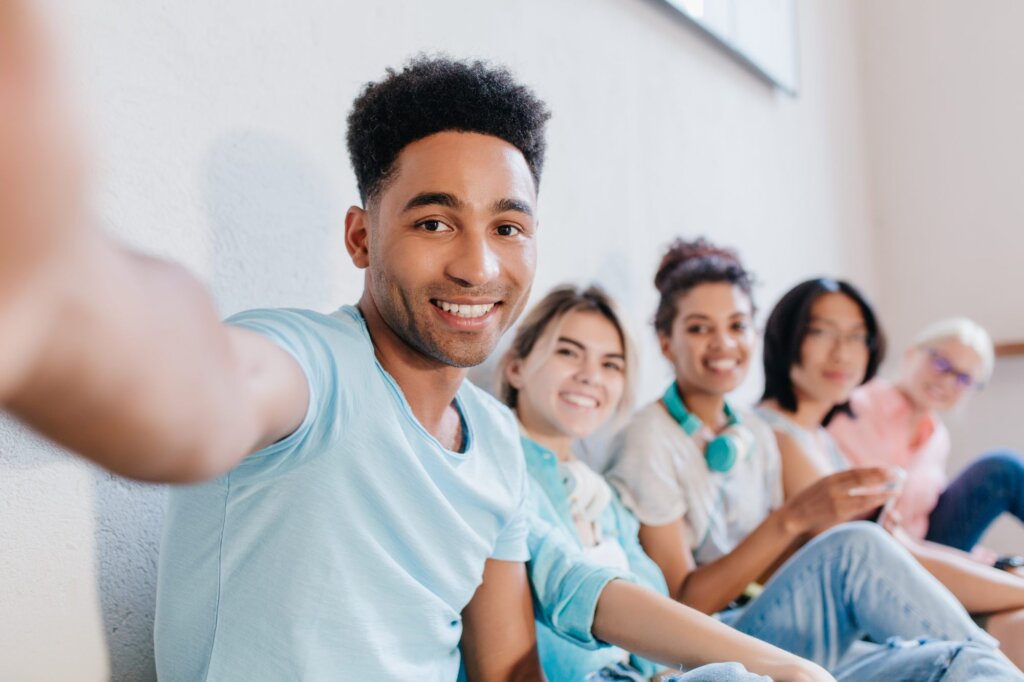 Jóvenes con pérdida auditiva