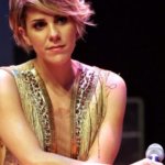 Regina Murguía, actriz, conductora y cantante con pérdida de audición y tinnitus