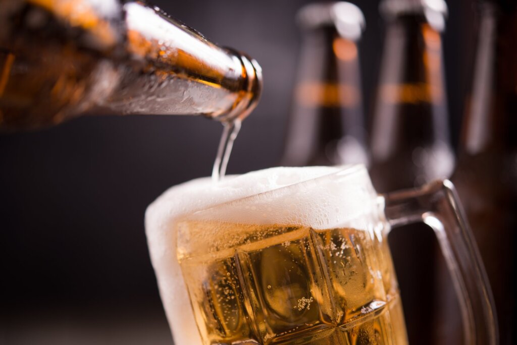 Beber en exceso daña la corteza auditiva en el cerebro