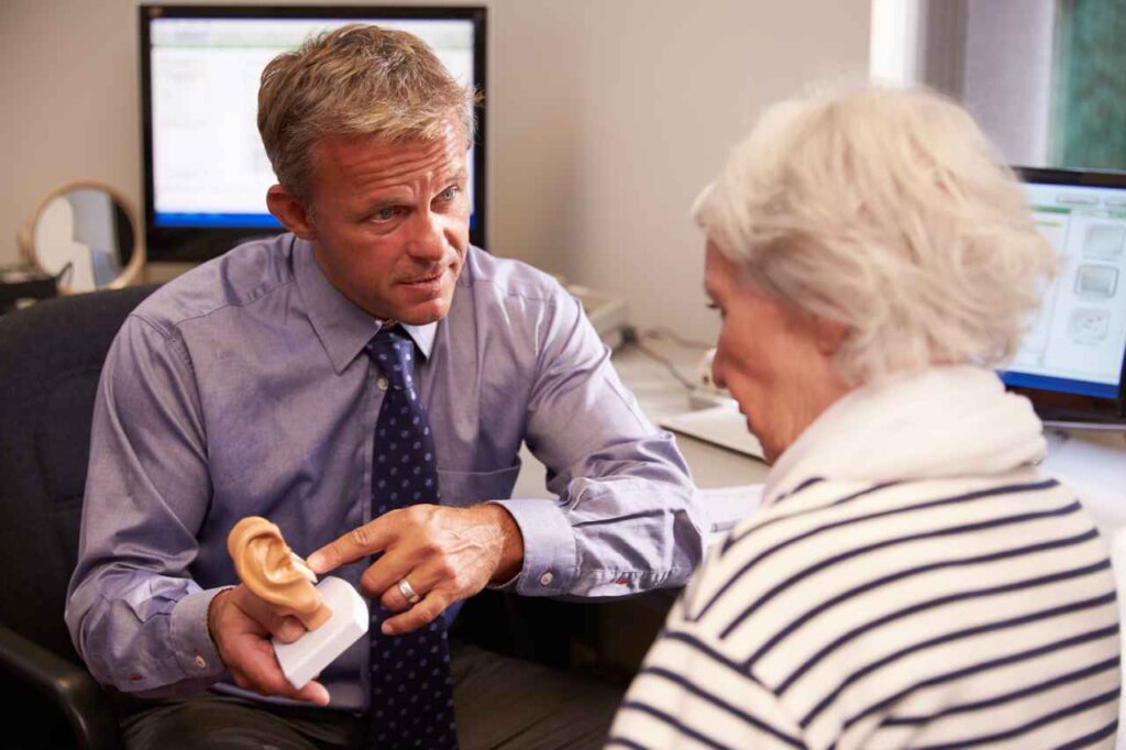 La causa del tinnitus según los audiólogos