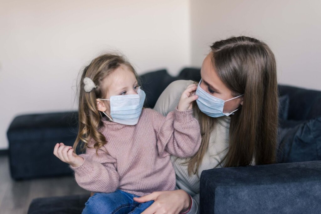 COVID-19-coronavirus-pandemia-antiviral
