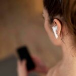 Revelaciones Impactantes sobre el Uso de Auriculares de Botón