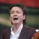 Bruce Foxton en el escenario