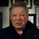 William Shatner Revela su Batalla Secreta Contra el Tinnitus: ¡Únete a la Lucha!