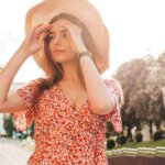 Calor extremo y tinnitus: expertos advierten que las quemaduras solares podrían agravar el zumbido e...